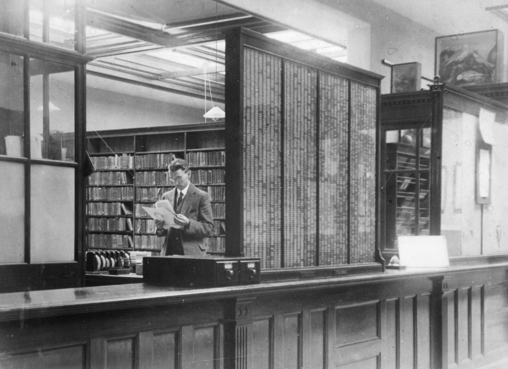 George Bennett in the library (1923), © Kent County Council Sevenoaks Local Studies Library